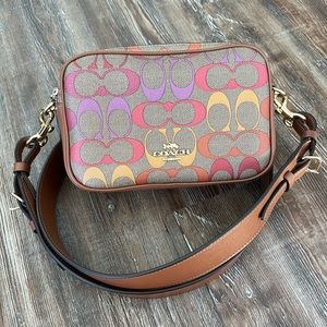 Coach | Jes Crossbody 20 In Rainbow Signature Canvas